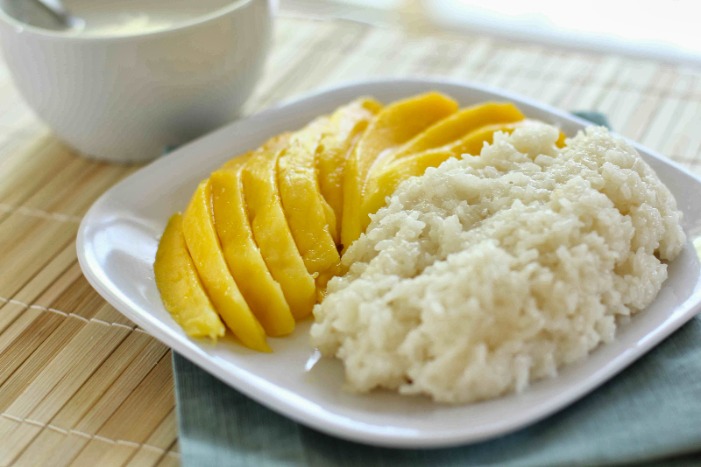 traditional thai dessert options